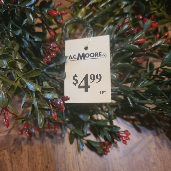 6-foot Box Holly & Berry Plastic Garland, Set of2 - Picture 4 of 5